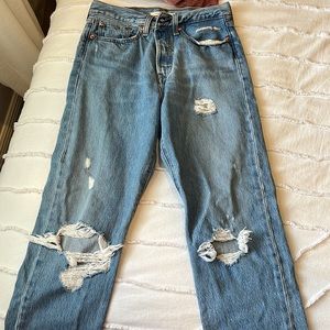 Levi’s ripped jeans!! Worn once! Perfect condition!!